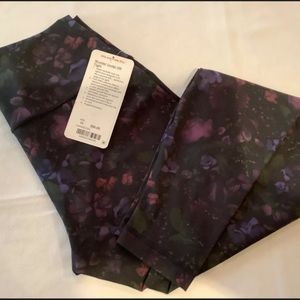 Lululemon Women's Wunder Under HR Tight size 10